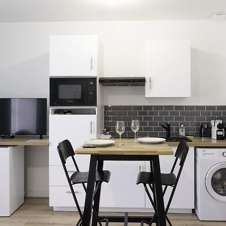 Segre Centre ✰ Studio ✰ 24M² ✰ Cuisne ✰ Wifi ✰ Tout Neuf! Exterior foto