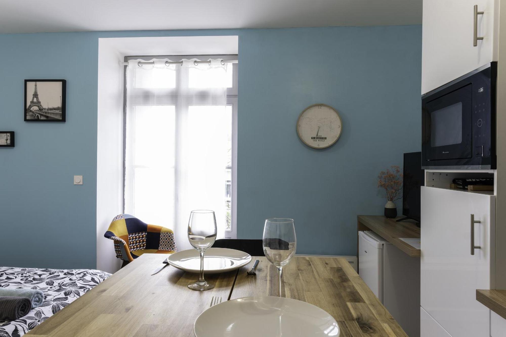 Segre Centre ✰ Studio ✰ 24M² ✰ Cuisne ✰ Wifi ✰ Tout Neuf! Exterior foto