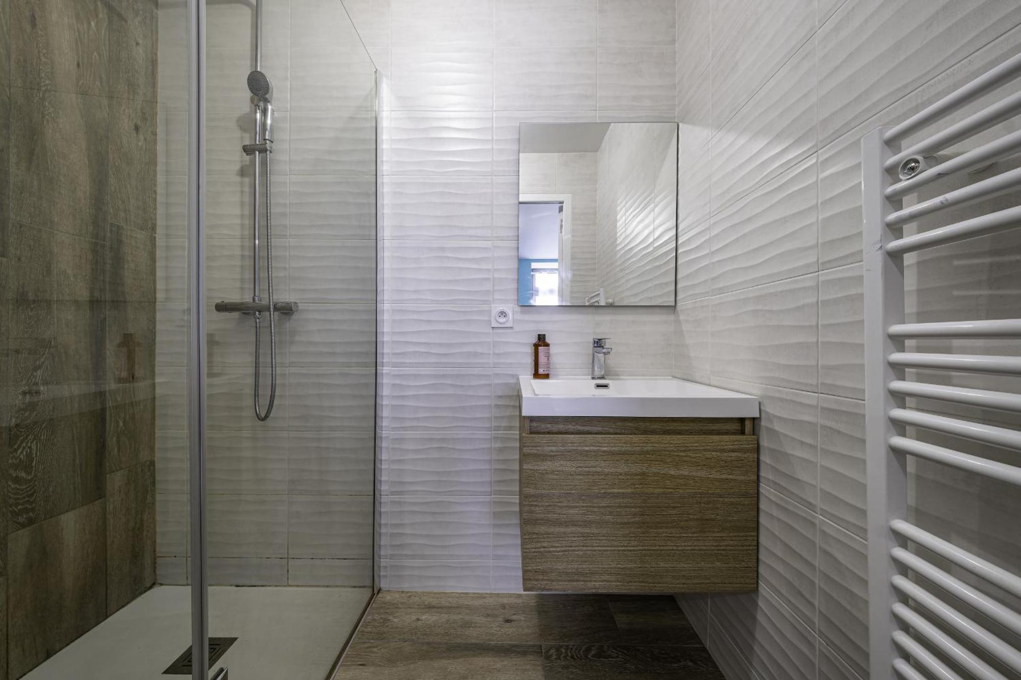 Segre Centre ✰ Studio ✰ 24M² ✰ Cuisne ✰ Wifi ✰ Tout Neuf! Exterior foto