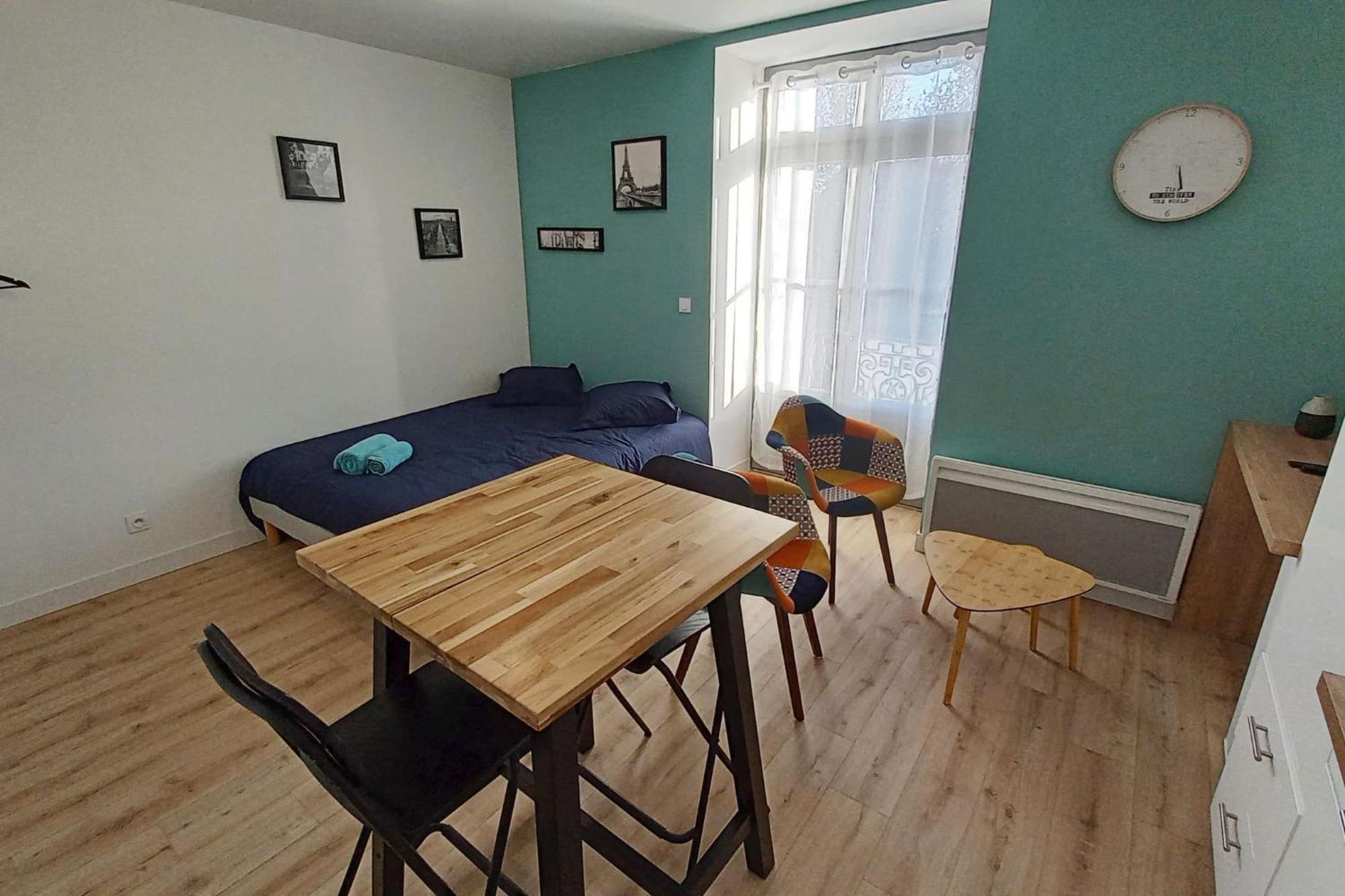 Segre Centre ✰ Studio ✰ 24M² ✰ Cuisne ✰ Wifi ✰ Tout Neuf! Exterior foto
